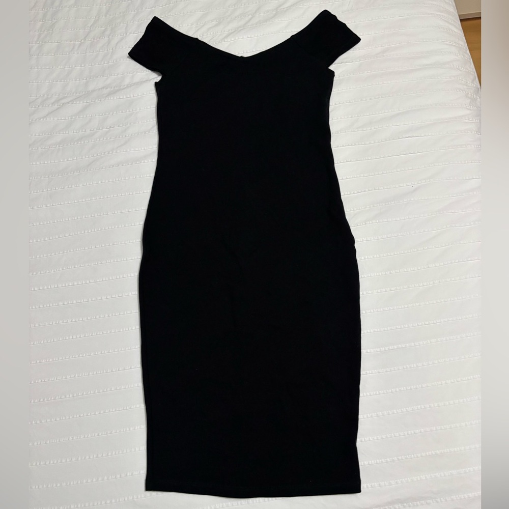 Le Chateau Black Midi Dress